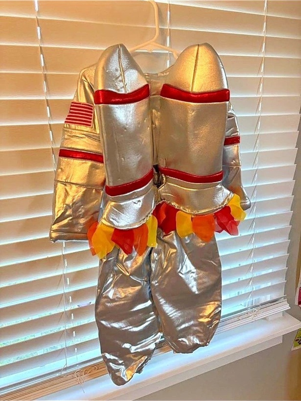 Pottery Barn Kids Light-Up Astronaut Halloween Costume Silver Boys 3T